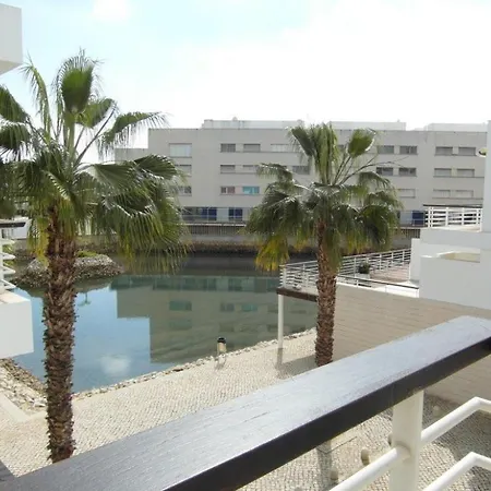 Apartment The Sailor Marina,big Pool, Hi-speed Wi-fi Lagos