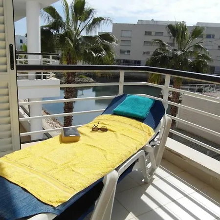 The Sailor Marina,big Pool, Hi-speed Wi-fi * Lagos